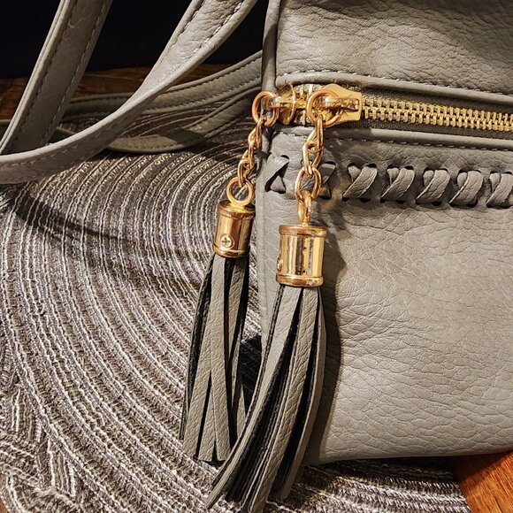 Grey Leather Crossbody, Fun Purse, Leopard Lining. - Picture 7 of 9